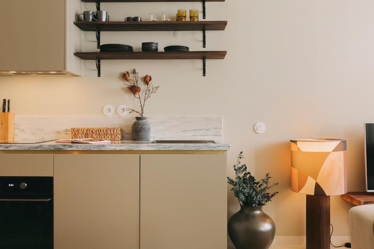 Village Aparthotel By Boa Porto Kamer foto A kitchen with a lamp