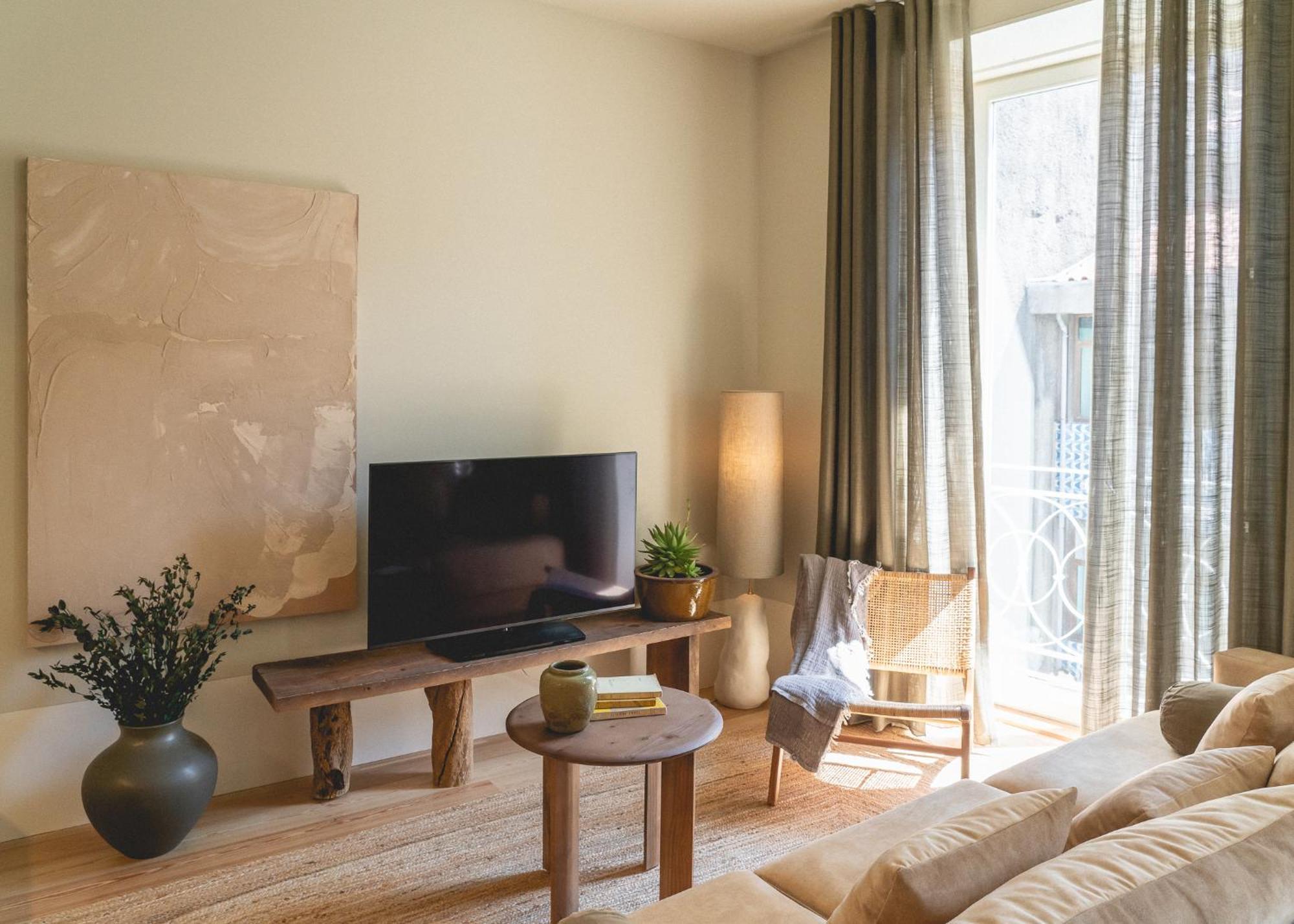 Village Aparthotel By Boa Porto Kamer foto A living room in a typical apartment